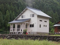 岐阜高鷲・白鳥の貸別荘ポン太ハウス